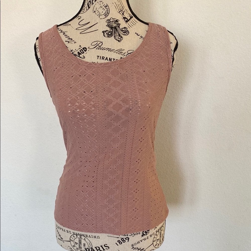 Women's Lace Sleeveless Top